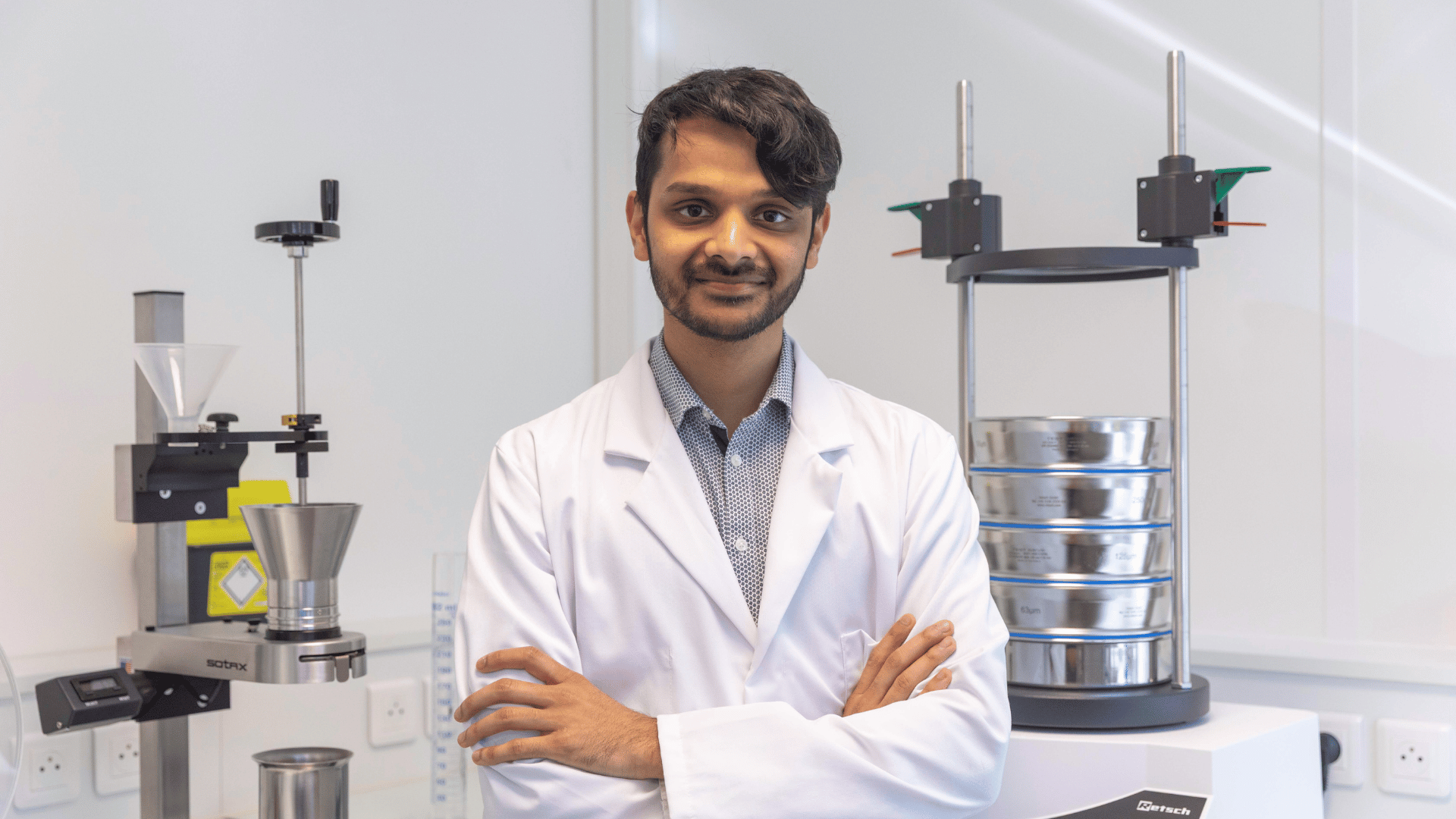 Application laboratory pharmaceuticals