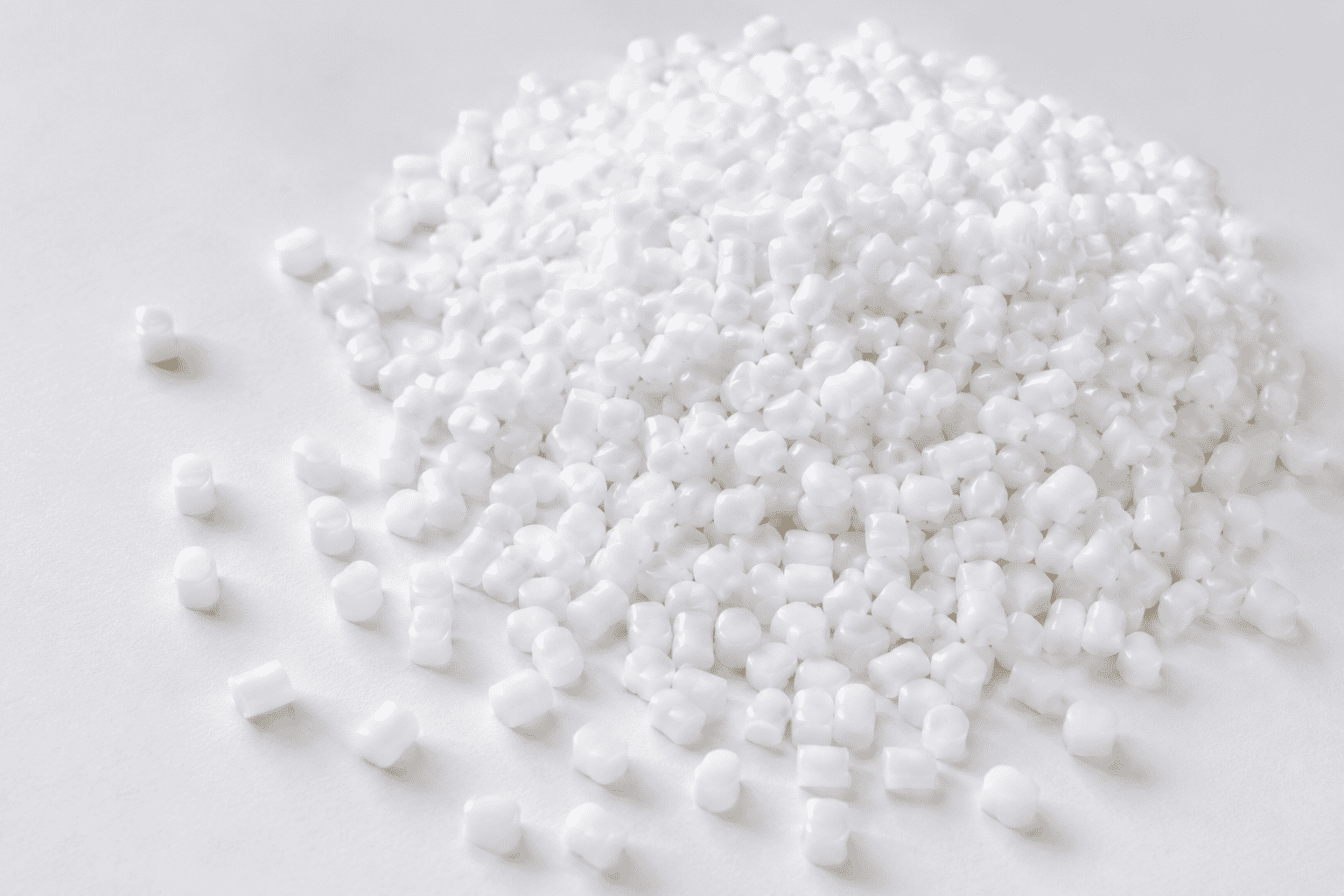 granules of white polyofelins
