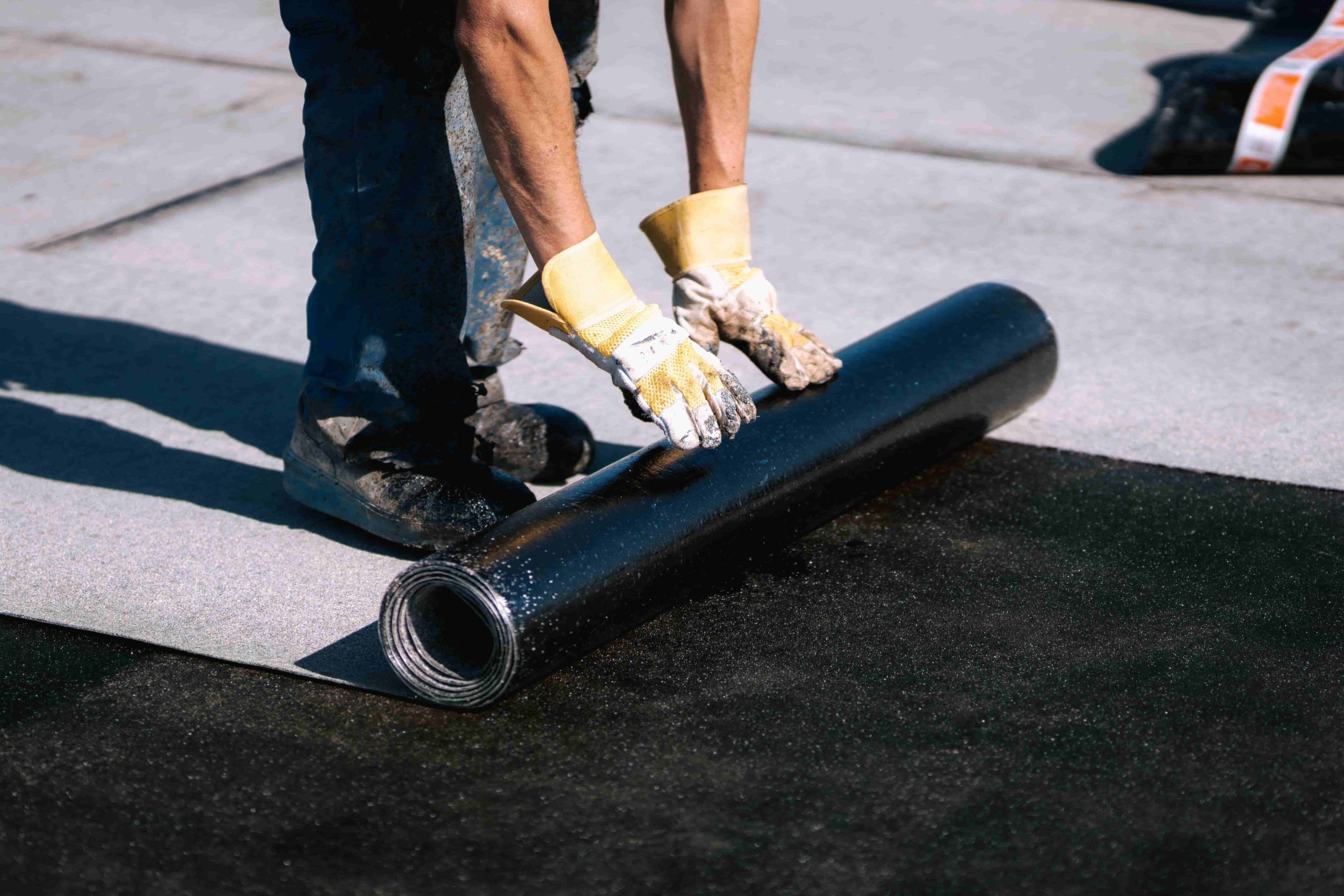 Safic-Alcan and Chimica Lombarda announce a distribution agreement for polyurethane dispersions and cross-linking agents across Europe.